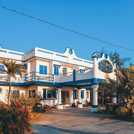Club Monet Beachfront Resort By Cocotel Cabangan Екстериор снимка