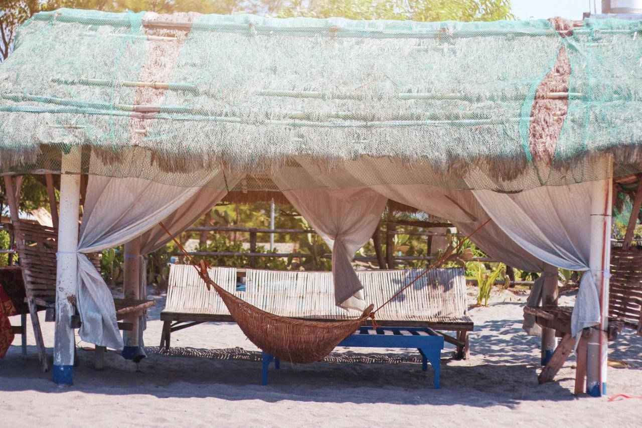 Club Monet Beachfront Resort By Cocotel Cabangan Екстериор снимка