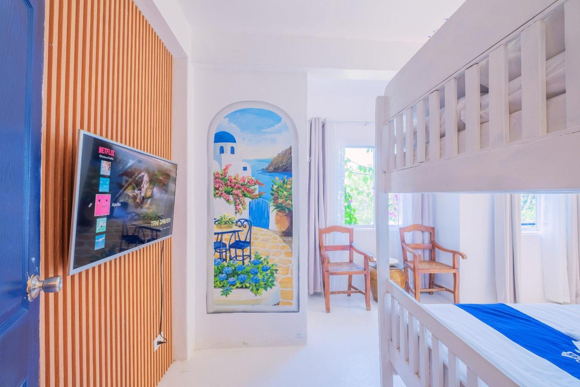 Club Monet Beachfront Resort By Cocotel Cabangan Стая снимка